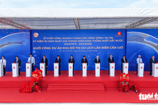 Lễ khởi công khu du lịch lấn biển cần giờ
